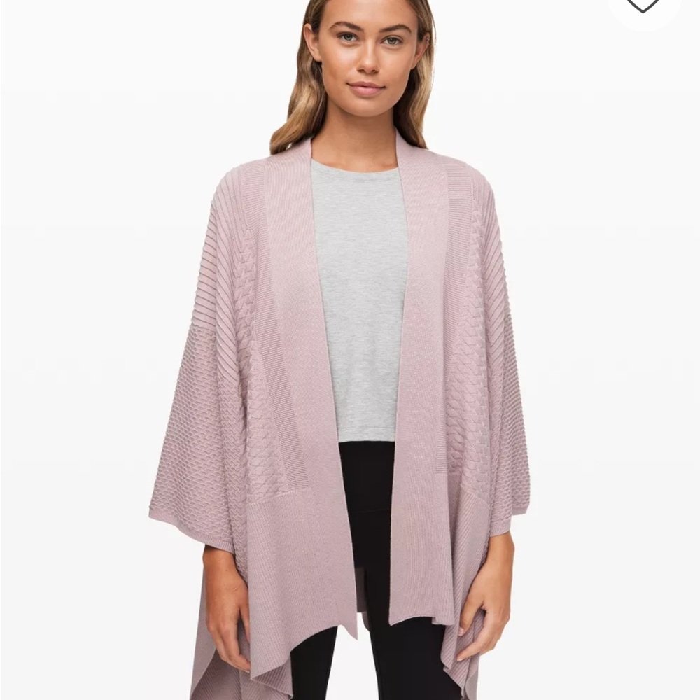 Lululemon Dream Weaver Wrap in Smoky Blush